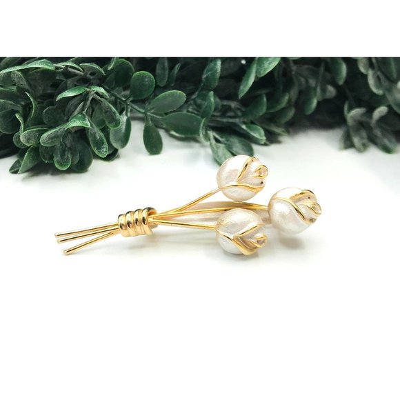 Vintage brooch gold silver tone three flowers clustered by Pastelli - Picture 1 of 3